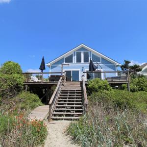 Oceanfront Nest