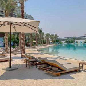 Spacious 3BR, Private Beach Access