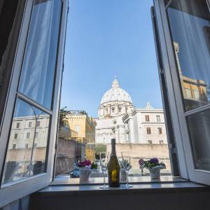 Stazione Vaticana 5 Apartment