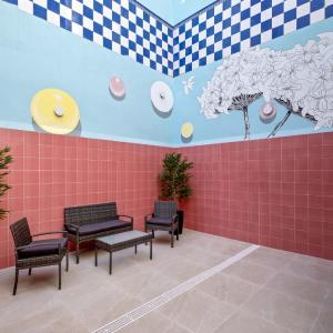 APARTAMENTO PICASSO CON PATIO TRASERO