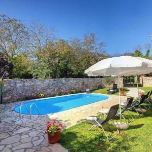 Villa Katherine with Pool and Game Room