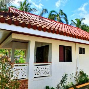 Appleton Liitle Paradise Beach Resort & Restaurant COTTAGE 2