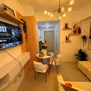Jazz Residences Deluxe suite by Lynz Staycation