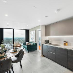 5 Star Modern 2 Bed Suite in Central B'ham with Cinema