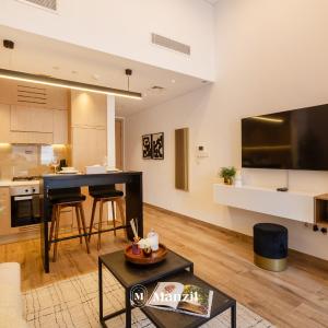 Luxury Studio in JVC with 5-Star Amenities near Circle Mall