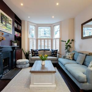Veeve - At home in Kensal Green