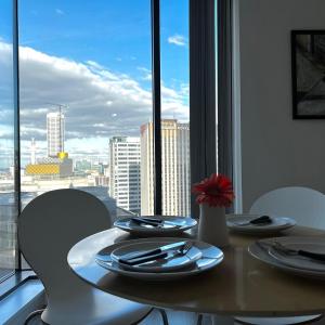 Luxury City Centre Stay with Gym and Netflix