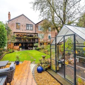 Opulent Oasis Large Luxury home sleeps 10