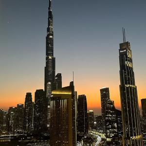 Luxury Stay Burj Views and Direct Dubai Mall Access