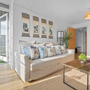 Eastern Suite with FreePark - 28 Night Stay