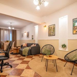 Belle Epoque-Sofia-Free parking
