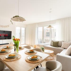 Premium-Apartment mit Balkon - Perfekt für Familien, Gruppen und Geschäftsreisende - ZAYA STAYS