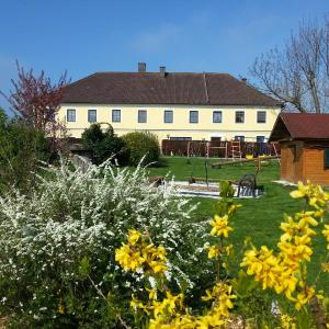 Familienbauernhof Strassbauer