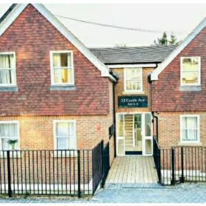 Port of Dover Lodge 20 sleeps