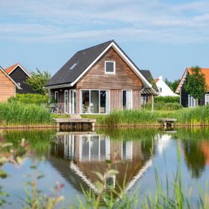 Waterfront Stay Near Beach