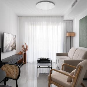 neve tzedek luxury family apartment by rently