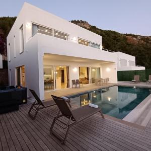 Charming Villa with a Pool