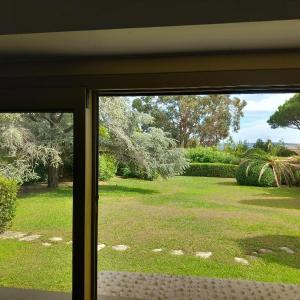 Studio et chambre sur jardin et mer