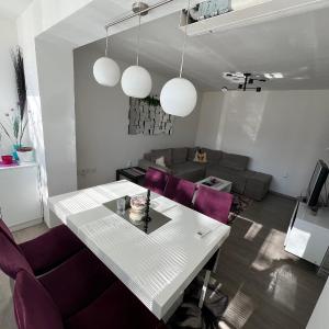 Park View Apartment