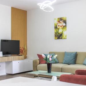 Scandi Charm two-bedroom apartment with front sea view