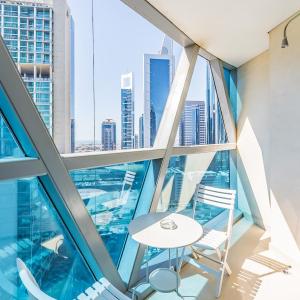 Luxury Spacious Condo in the Iconic Park Towers
