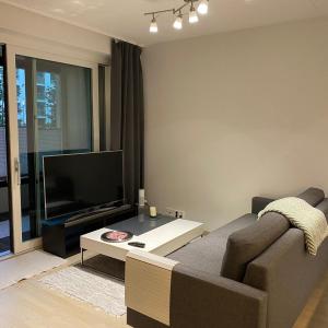 New And Stylish Apartment By The Sea In Jatkasaari, Parking And Balcony