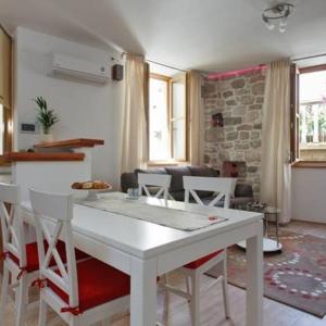 Old Town Apartment Mila
