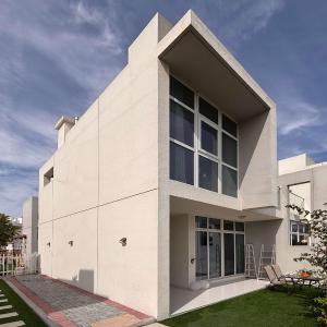 Frank Porter - Albizia Damac Hills 2