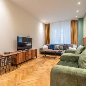 Elegant & Stylish 2-Bedroom Apartment