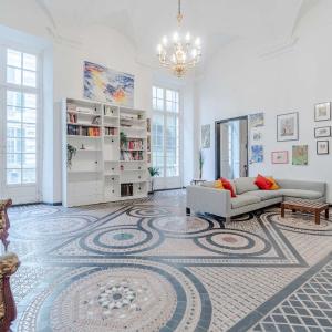 GuestHost - Timeless Charm in Genoa Porto Antico District