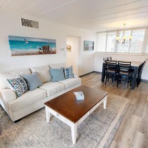 Sea Palm 1D- by Holiday Isle Properties