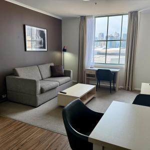 Darling Harbour Escape - Sydney 1 Bedroom - Pool-Gym-Aircon - City Views