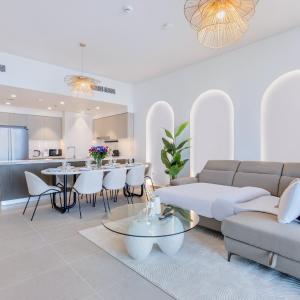 High Floor Apartment with full Burj Khalifa View, Opera & Fountain - Downtown Dubai - Forte Tower by Stayfinity