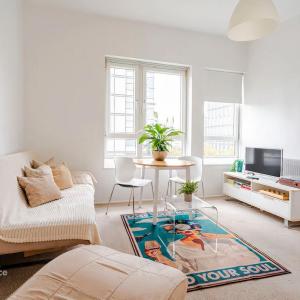 Skyline Loft Life in Old Street up to 6 people!