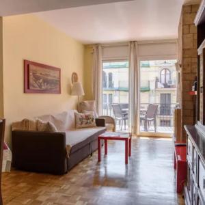 Ramblas Rentals Unique & Spacious Flat 4BR Terrace 20M Ramblas