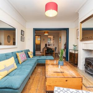 Spacious one bed house with parking - Pass the Keys