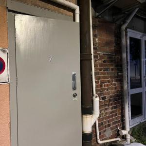 3 single bed and 2 double sofa beds Serviced Studio, Suite 7