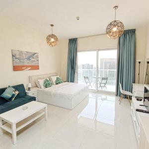 Modern High-Rise Studio in the Heart of Business Bay