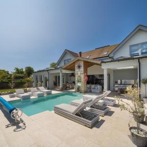 Luxury Five Star, Hampton House With Heated Pool
