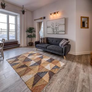 North House - Des Remparts- 2-bed with great views, terrace