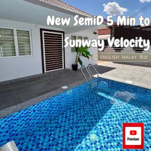 Private Pool SemiD 5 Min Walk SunwayVelocity Max 21 Pax