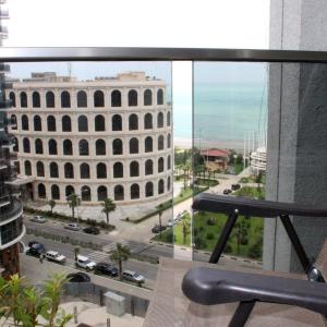 Sea view apartment 1st line