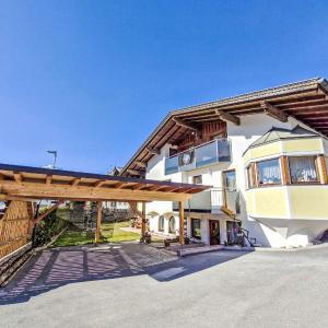 Apartment Helga by Interhome
