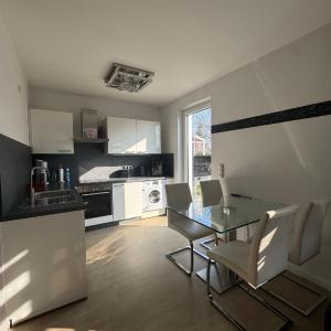 Wohnung mit Garten und Whirlpool