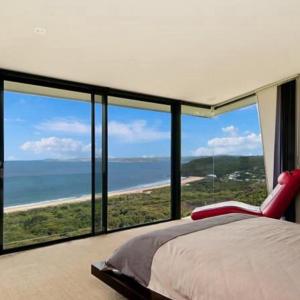 'Stunning Ocean Panorama' by HolidayCo