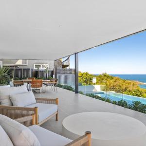 'Sea Mist Retreat - Studio' by HolidayCo