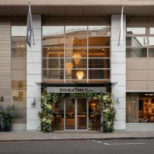 DoubleTree by Hilton London Victoria