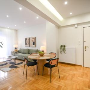 LIV - Marvelous Apartment Near Acropolis