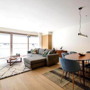 Liberdade Superb Apt with AC Elevator Garage