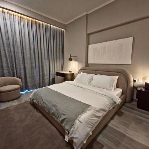 Concept 7 Chic New Apartment with Balcony & Amenities Managed by SunnyHomes